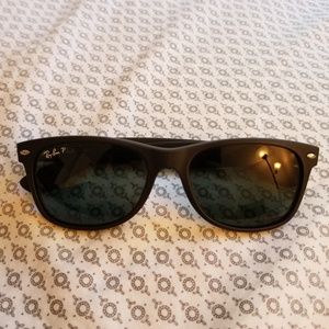 Ray ban new wayfarer polarized sunglasses